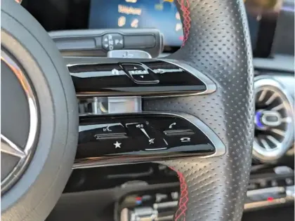 Photo 13 Mercedes Classe A 250 e Hybrid EQ