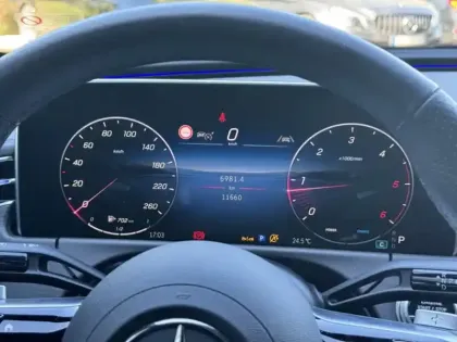 Photo 17 Mercedes Classe E  220 d AMG Line Berlin