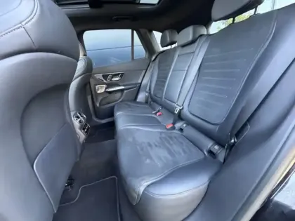 Photo 18 Mercedes GLC  300 e  Hybrid EQ 4MATIC AMG L