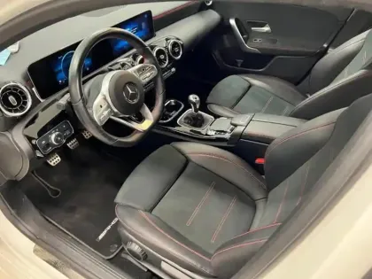 Photo 16 Mercedes Classe A 180 d AMG Line