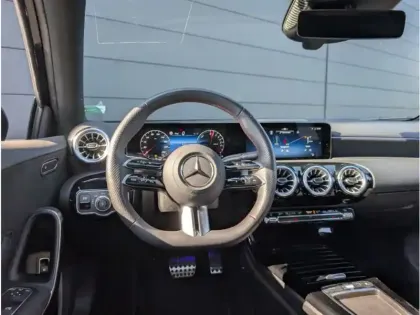 Photo 10 Mercedes Classe A 250 e Hybrid EQ 