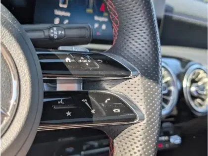 Photo 12 Mercedes Classe A 250 e Hybrid EQ 