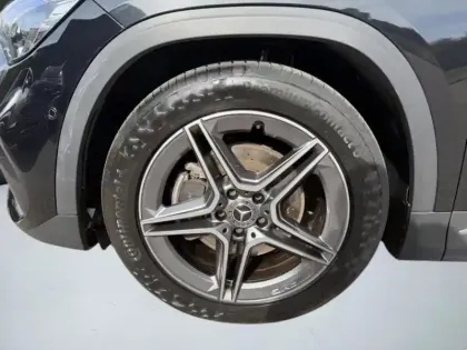 Photo 8 Mercedes GLA 200 d AMG Line