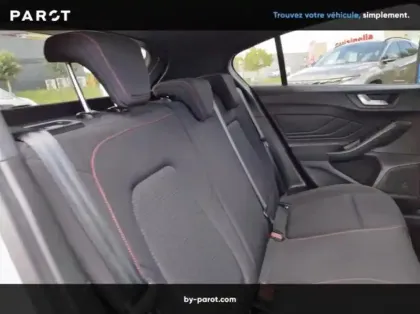 Photo 15 Ford Focus 1.0 EcoBoost 125ch ST-Line