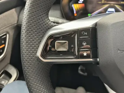 Photo 16 Mg ZS 1.5 Hybrid+ 197ch Comfort
