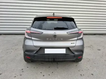 Photo 5 Renault Captur Nouveau E-Tech full hybrid 160 ch Techno