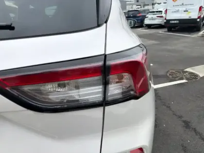 Photo 19 Ford Kuga 2.5 Duratec 190ch FHEV E85 Vignale BVA
