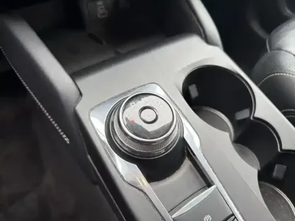 Photo 7 Ford Kuga 2.5 Duratec 190ch FHEV E85 Vignale BVA