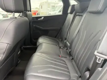 Photo 8 Ford Kuga 2.5 Duratec 190ch FHEV E85 Vignale BVA