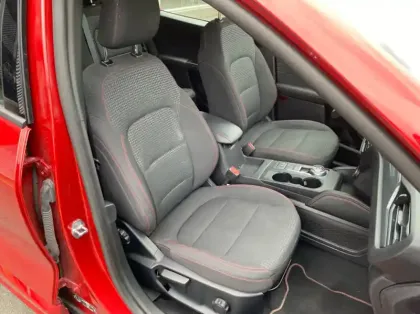 Photo 26 Ford Kuga 2.5 Duratec 190ch FHEV E85 ST-Line Business BVA