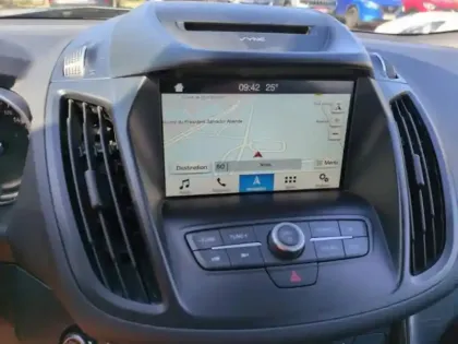 Photo 7 Ford Kuga  2.0 TDCi 150ch Stop&Start Vignale 4x2 Euro6.2