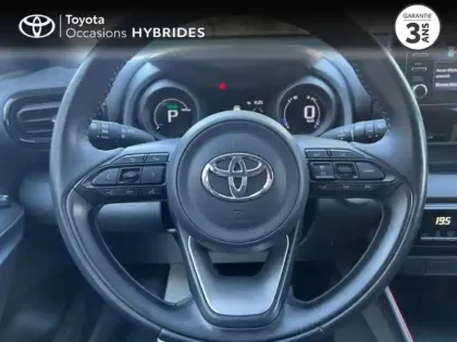 Photo 12 Toyota Yaris  116h Design 5p MY22
