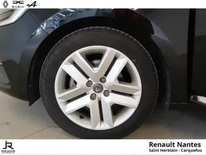 Photo 8 Renault Clio  1.6 E-Tech hybride 140ch Zen