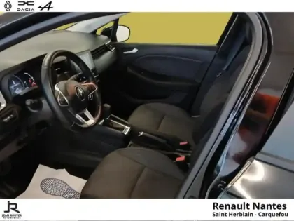 Photo 12 Renault Clio  1.6 E-Tech hybride 140ch Zen
