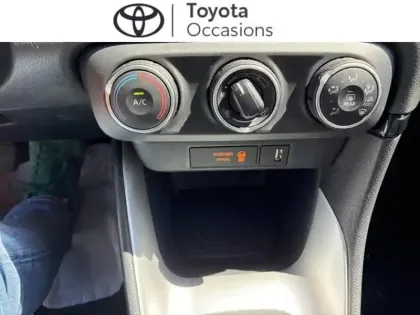 Photo 9 Toyota Yaris  120 VVT-i Dynamic 5p MY22