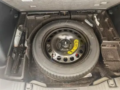 Photo 10 Ford Kuga  2.5 Duratec 190ch FHEV E85 Titanium BVA
