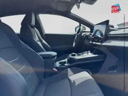 Photo 19 Toyota C-HR + 224ch 77kWh Design Grande Autonomie
