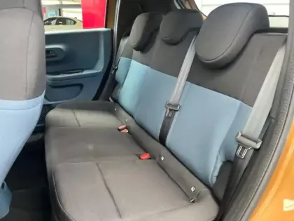 Photo 9 Fiat Panda Grande  1.2 Hybrid 100ch Icône eDCT6