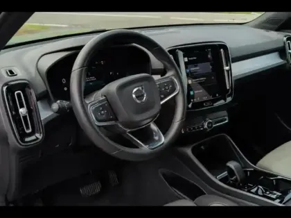 Photo 8 Volvo Xc40  B3 163ch Plus DCT 7