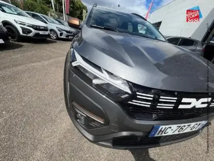 Photo 12 Dacia Jogger  1.6 hybrid 140ch Extreme 7 places -24