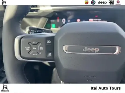 Photo 13 Jeep Compass  1.2 Turbo T3 145ch e-Hybrid First Edition BVR6
