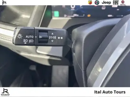 Photo 14 Jeep Compass  1.2 Turbo T3 145ch e-Hybrid First Edition BVR6