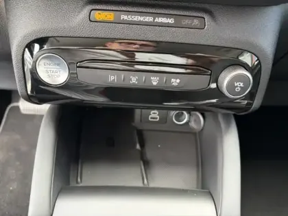 Photo 14 Ford Kuga  2.5 Duratec 180ch Hybrid FlexiFuel Active Powershift