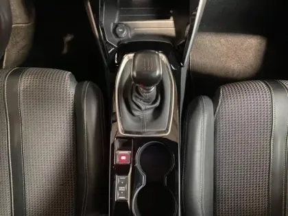 Photo 9 Peugeot 208  1.5 BlueHDi 100 S&S GT GPS LED Camera 180