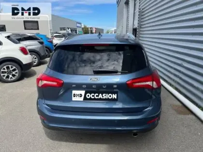 Photo 10 Ford Focus  SW 1.0 EcoBoost 125ch Trend Business BVA