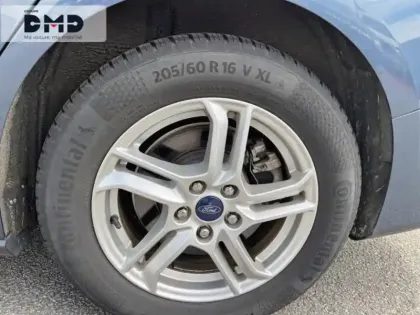 Photo 12 Ford Focus  SW 1.0 EcoBoost 125ch Trend Business BVA