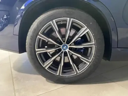 Photo 9 BMW X5  xDrive45e 394ch M Sport 17cv