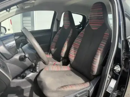 Photo 7 Citroën C1  VTi 68 Feel 5p