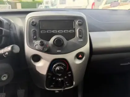 Photo 14 Citroën C1  VTi 68 Feel 5p