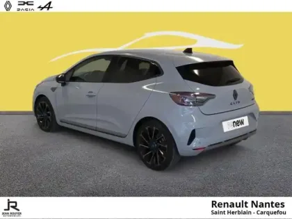 Photo 5 Renault Clio  1.6 E-Tech 145ch full hybrid esprit Alpine - système audio Bose