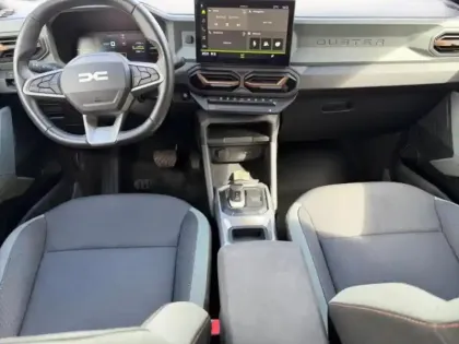 Photo 12 Dacia Duster  1.6 hybrid 140ch Extreme