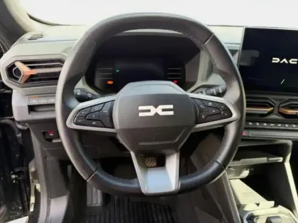 Photo 14 Dacia Duster  1.6 hybrid 140ch Extreme