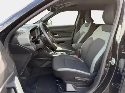 Photo 13 Dacia Duster  1.6 hybrid 140ch Extreme