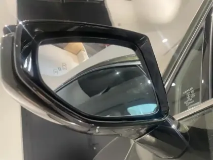 Photo 11 Lexus UX  250h 2WD Premium Edition MY22