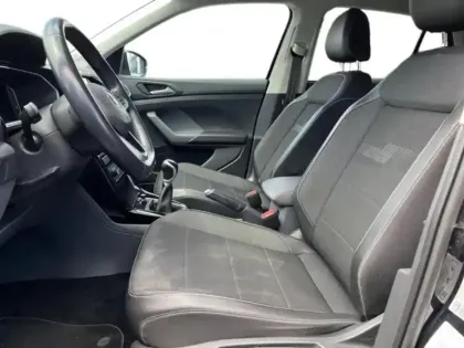 Photo 6 Volkswagen T-cross  1.0 TSI 115ch Carat