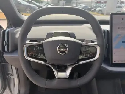 Photo 7 Volvo Ex30  P5 Long Range 272ch 69kWh Ultra