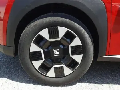 Photo 10 Fiat Panda Grande  1.2 Hybrid Turbo 110ch Pop eDCT6