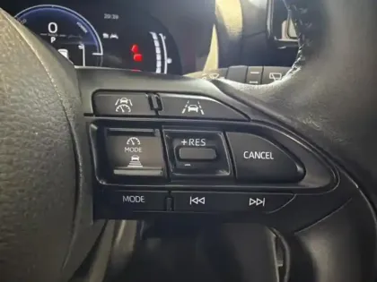 Photo 12 Toyota Yaris  Cross 116h Dynamic MY25