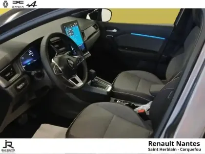 Photo 12 Renault Captur  1.6 E-Tech hybride 145ch Techno