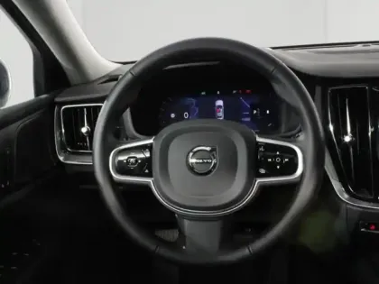Photo 11 Volvo V60  B4 197ch Ultra Style Dark DCT 7