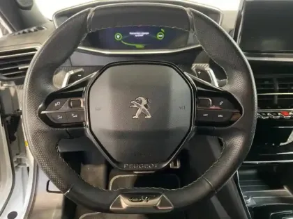 Photo 12 Peugeot 2008  1.2 130 S&S GT EAT8 LED GPS Camera