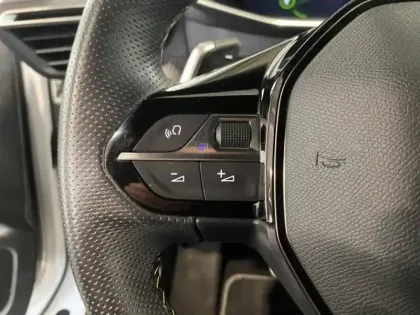 Photo 14 Peugeot 2008  1.2 130 S&S GT EAT8 LED GPS Camera
