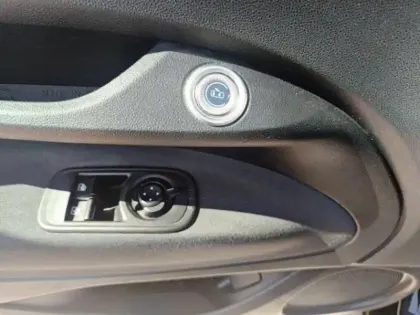 Photo 11 Fiat 500  e 118ch Icône