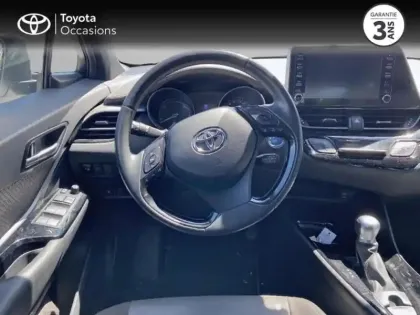 Photo 8 Toyota C-HR  122h Distinctive 2WD E-CVT