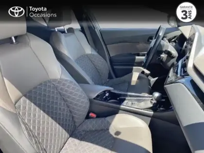 Photo 5 Toyota C-HR  122h Distinctive 2WD E-CVT