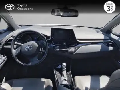 Photo 7 Toyota C-HR  122h Distinctive 2WD E-CVT